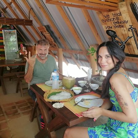 Dinna Nature Hostel Σιγκιρίγια Εξωτερικό φωτογραφία