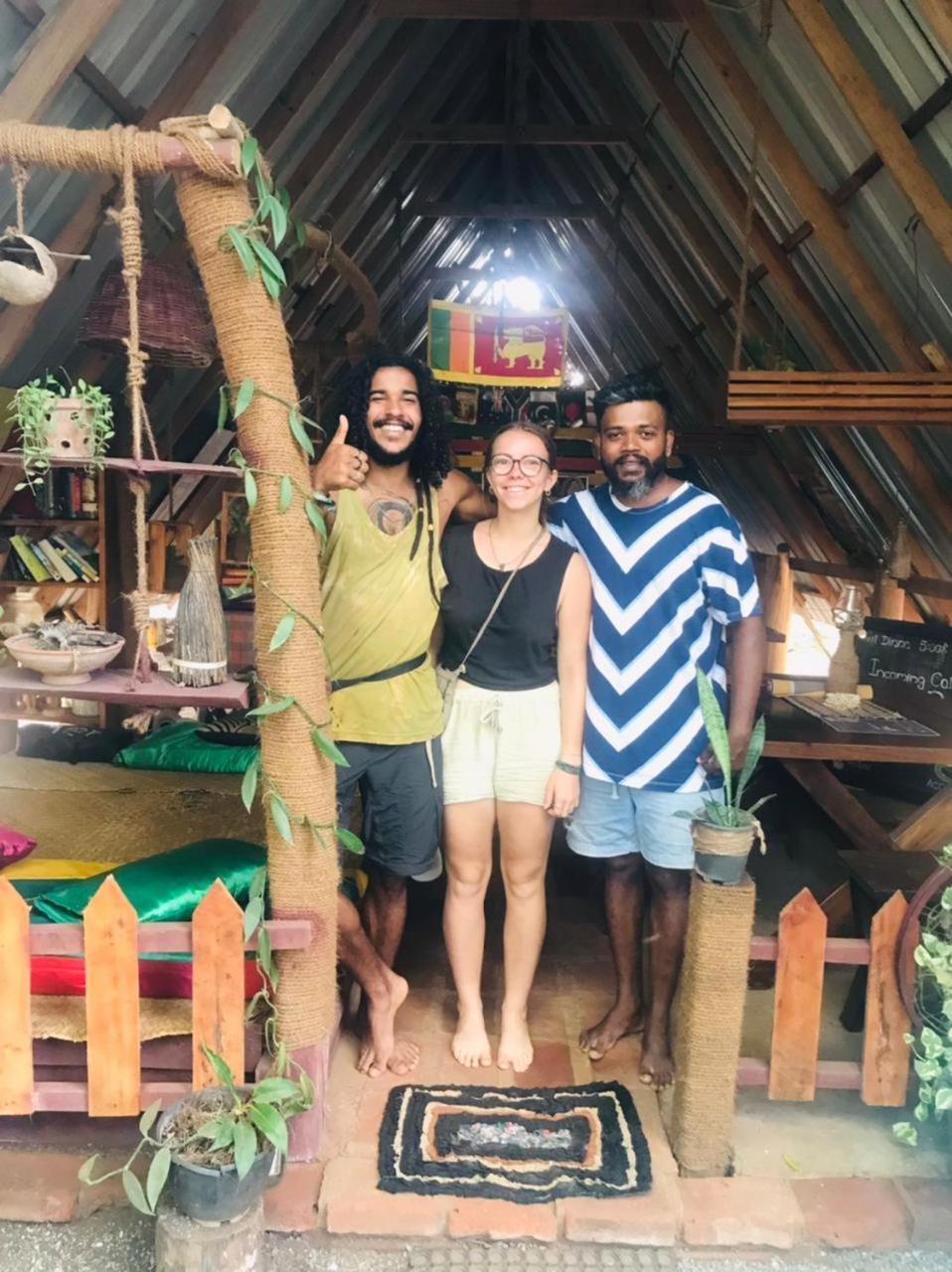 Dinna Nature Hostel Σιγκιρίγια Εξωτερικό φωτογραφία