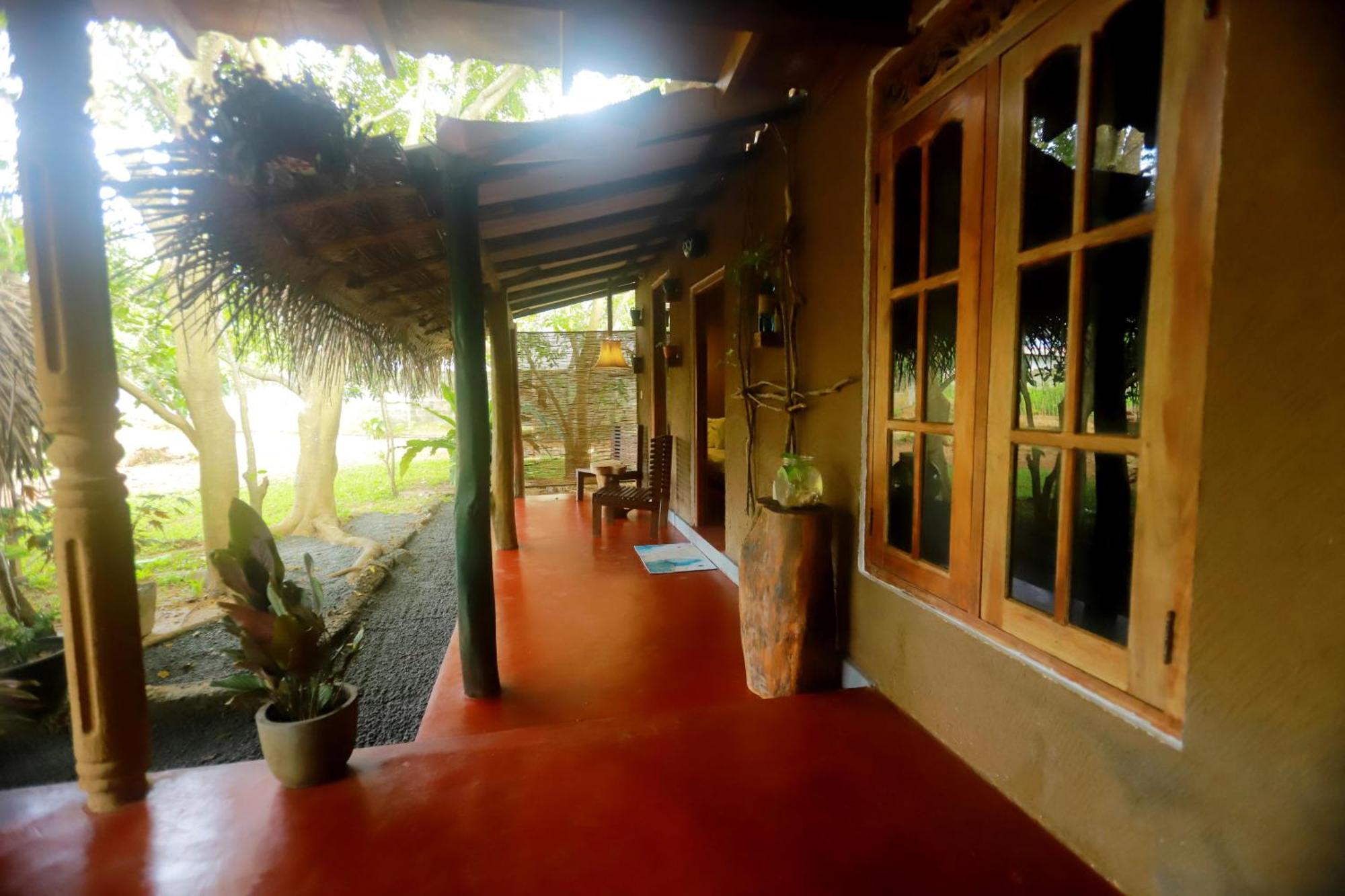 Dinna Nature Hostel Σιγκιρίγια Εξωτερικό φωτογραφία