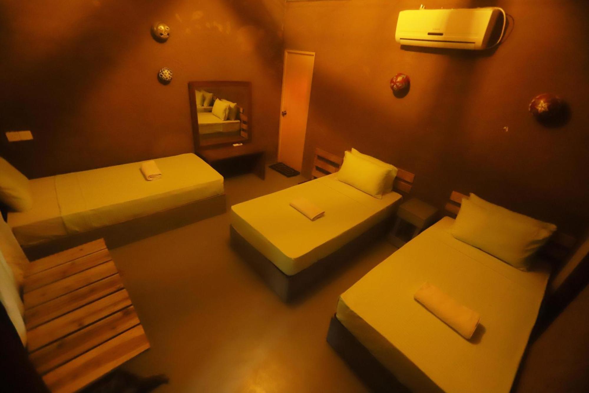 Dinna Nature Hostel Σιγκιρίγια Εξωτερικό φωτογραφία