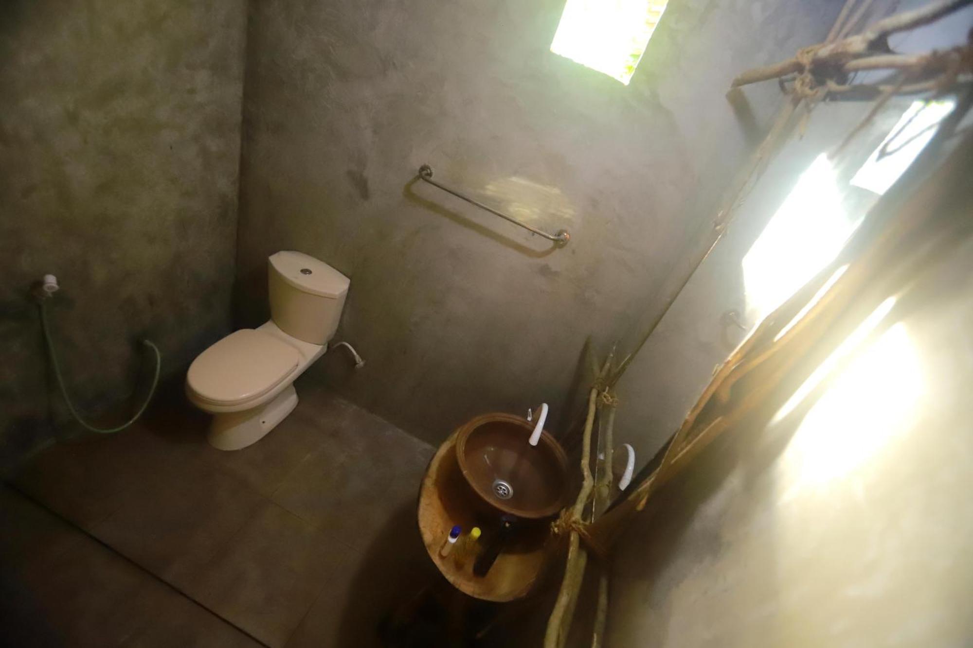 Dinna Nature Hostel Σιγκιρίγια Εξωτερικό φωτογραφία