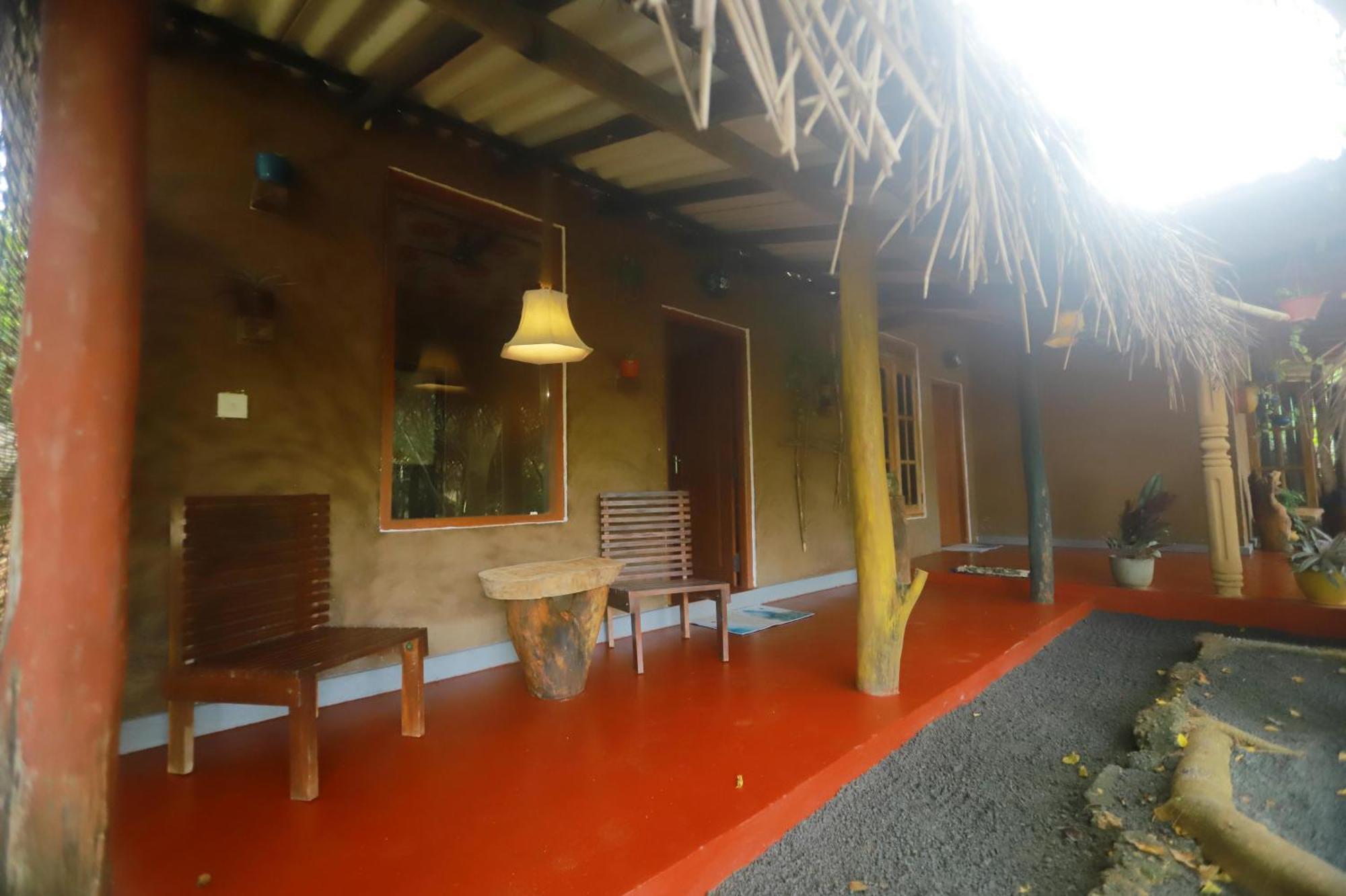Dinna Nature Hostel Σιγκιρίγια Εξωτερικό φωτογραφία