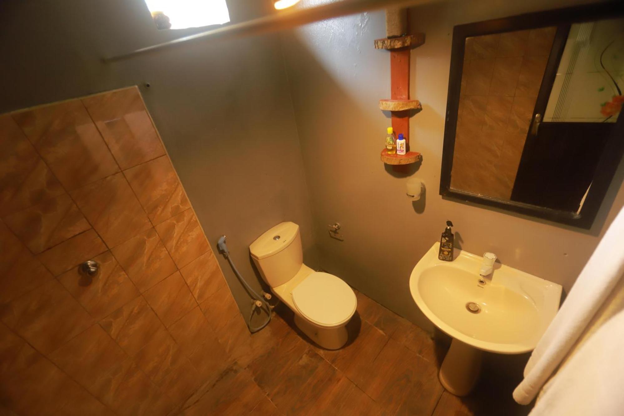 Dinna Nature Hostel Σιγκιρίγια Εξωτερικό φωτογραφία