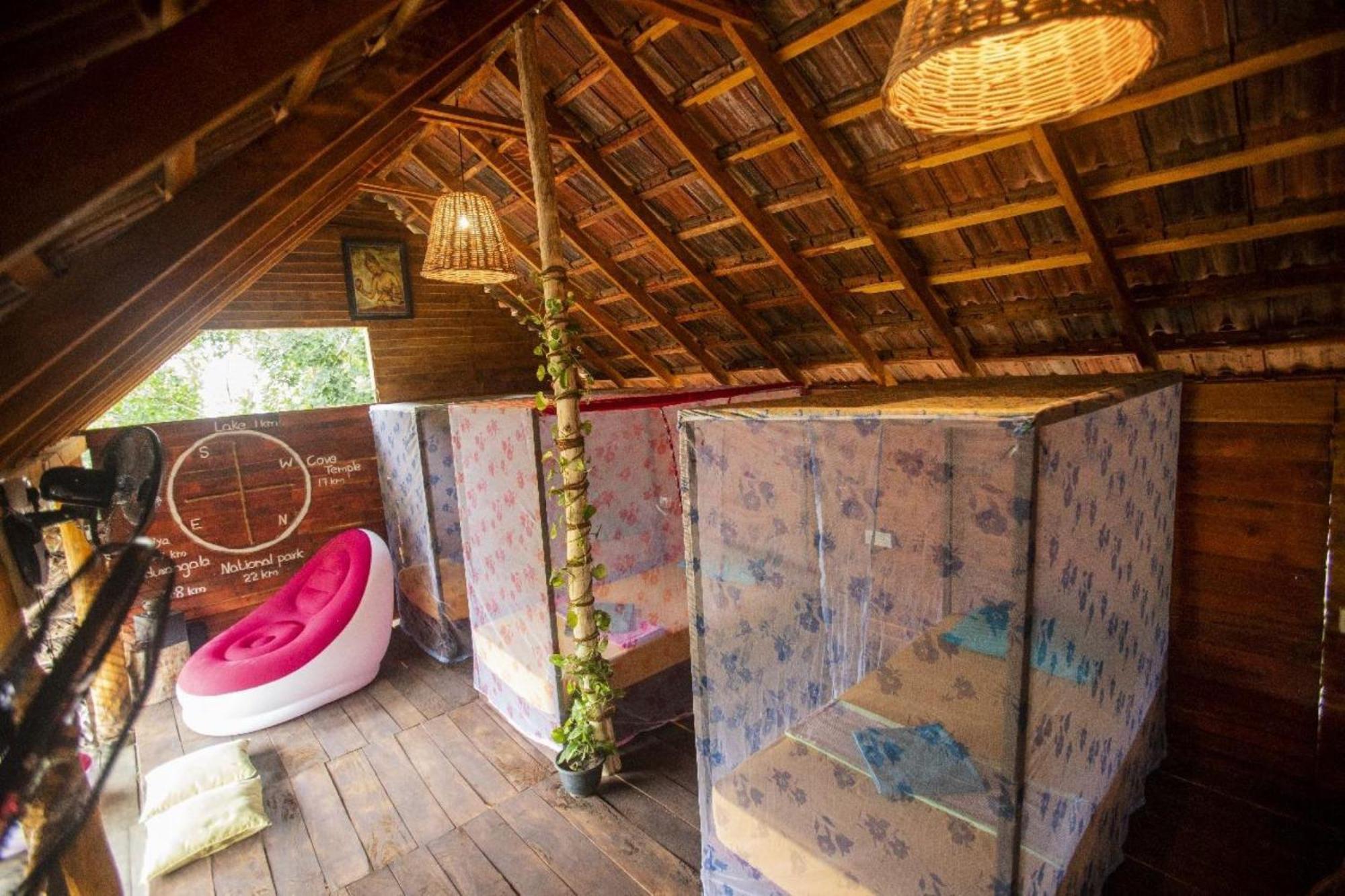 Dinna Nature Hostel Σιγκιρίγια Εξωτερικό φωτογραφία